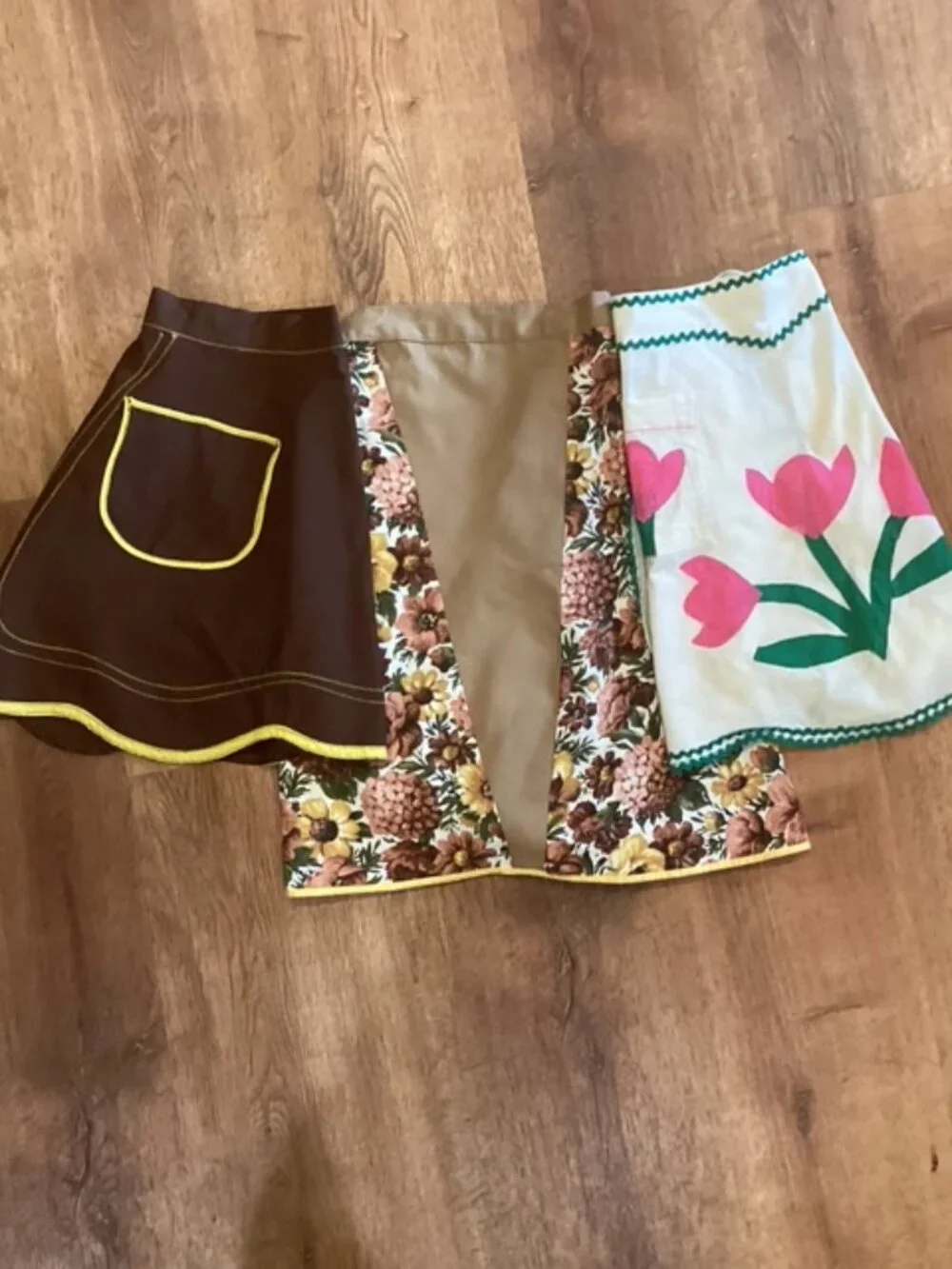 Three‎ Aprons Handmade Vintage Cotton Blend Very Good Condition